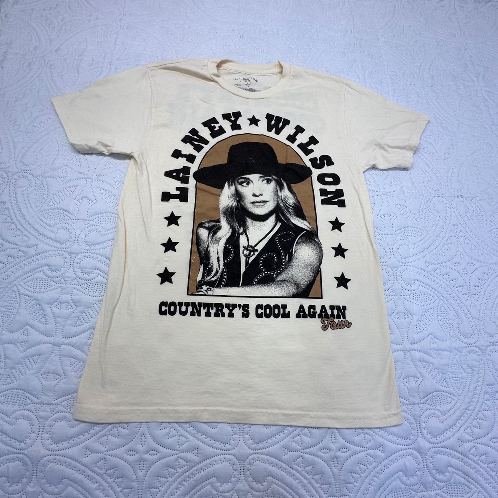 Lainey Wilson Countrys Cool Again Tour 2024 Graphic T-Shirt Cream Small